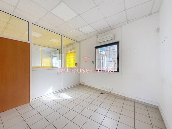Bureau à vendre 10 pièces de 408 m²