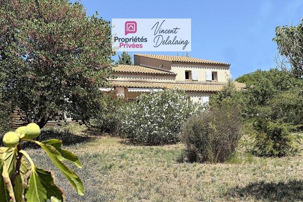 Maison individuelle T5 6 en R+1 avec sous-sol et garage sur grand terrain clos