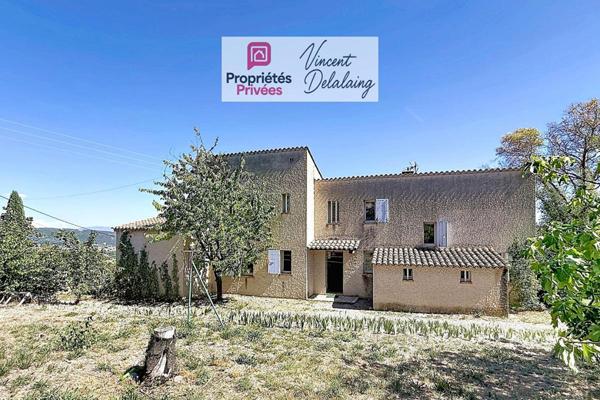 Maison individuelle T5 6 en R+1 avec sous-sol et garage sur grand terrain clos