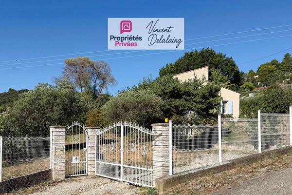 Maison individuelle T5 6 en R+1 avec sous-sol et garage sur grand terrain clos