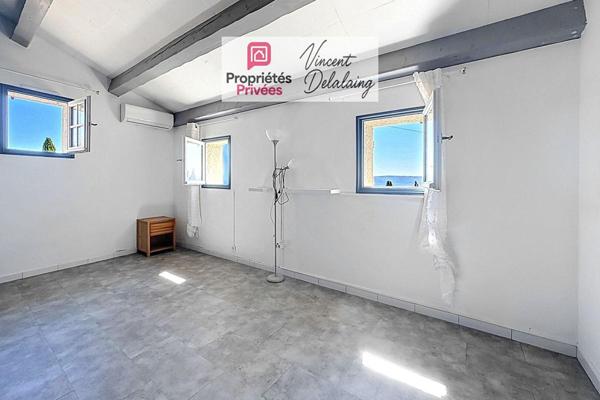 Maison individuelle T5 6 en R+1 avec sous-sol et garage sur grand terrain clos