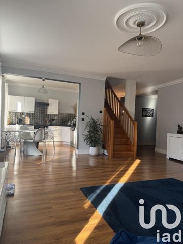 Appartement 5 pièces de 128 m² à Bourges (18000)