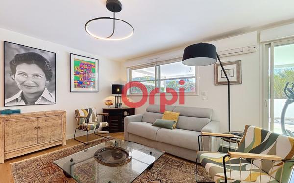 Appartement à vendre    3 pièces • 64 m2 Sainte-Maxime