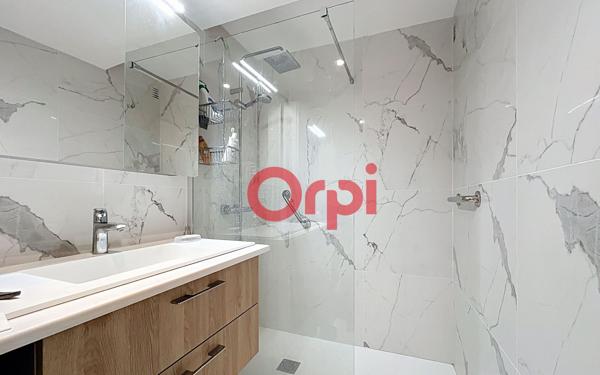 Appartement à vendre    3 pièces • 64 m2 Sainte-Maxime