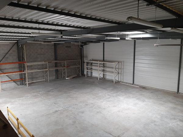 A LOUER LOCAL D'ACTIVITÉ 445 m² env. sur 1.375 m² de FONCIER - DISPONIBLE IMMÉDIATEMENT - ANCENIS