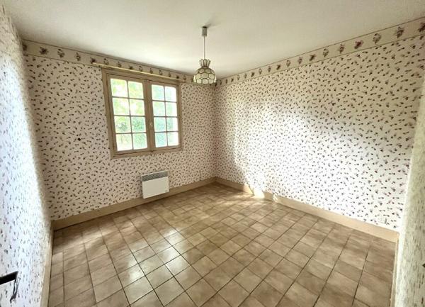 Maison à vendre    5 pièces •  Breuillet