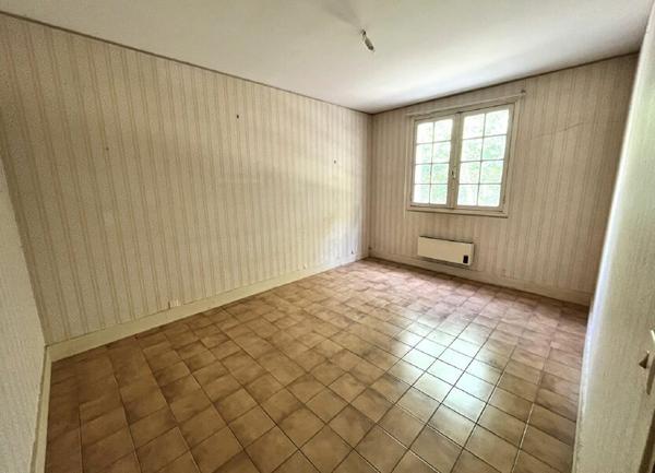 Maison à vendre    5 pièces •  Breuillet