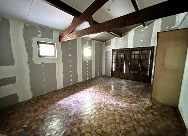 Maison à vendre    5 pièces •  Breuillet