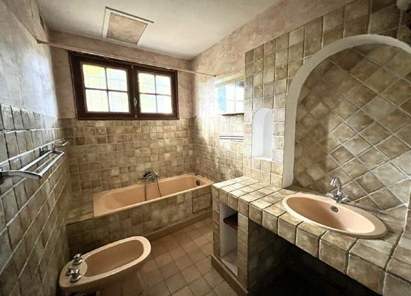 Maison à vendre    5 pièces •  Breuillet