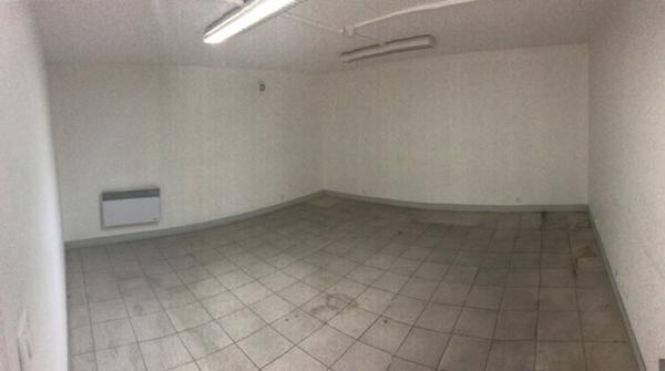 NOUVELLE OPPORTUNITE : A LOUER Local d'activité Saint Herblain 540 m²