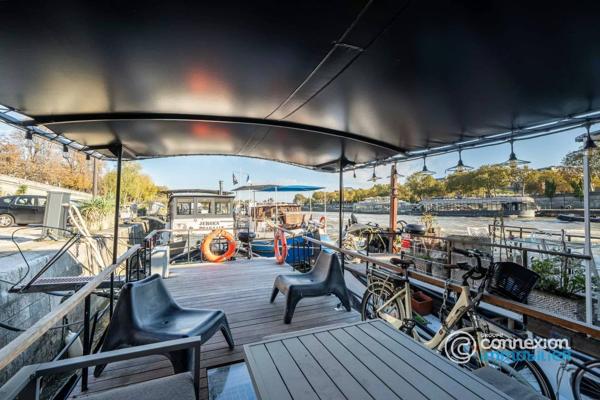 Péniche 45 m² – Port des Champs-Élysées – Pont Alexandre III