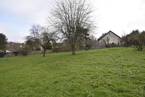 Terrain de 661 m2 à proximité de Coubert