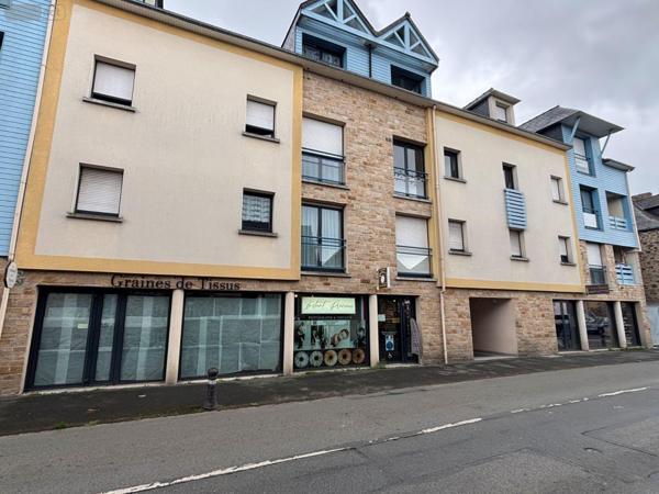 Local commercial à vendre à Lamballe-Armor dans les Côtes-d'Armor (22400), ref : VR/51