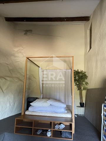 Maison en pierre avec vue panoramique - un cadre unique