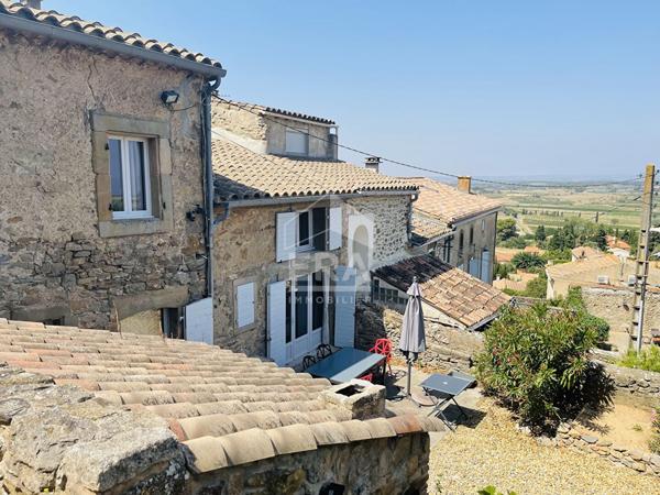 Maison en pierre avec vue panoramique - un cadre unique