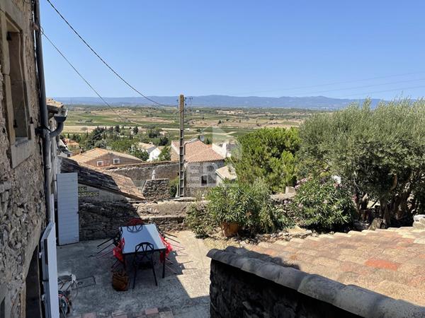 Maison en pierre avec vue panoramique - un cadre unique