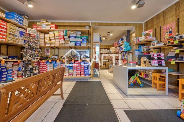 CESSION DE FONDS DE COMMERCES CHAUSSURES POUR ENFANTS LEVALLOIS local commercial de 44 m2 avec une vitrine de 8 mètres