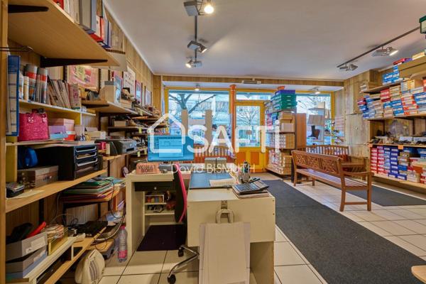 CESSION DE FONDS DE COMMERCES CHAUSSURES POUR ENFANTS LEVALLOIS local commercial de 44 m2 avec une vitrine de 8 mètres