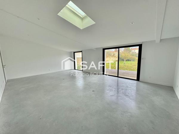 MAISON 4 CHAMBRES DONT UNE SUITE PARENTALE + GARAGE A NIORT