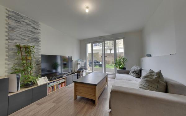 Appartement à vendre    2 pièces • 41,31 m2 Le Blanc-Mesnil