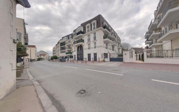 Appartement à vendre    2 pièces • 41,31 m2 Le Blanc-Mesnil