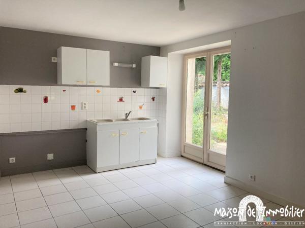 Location Maison de campagne - 2 chambres et jardinet - 98m² - SEGONZAC