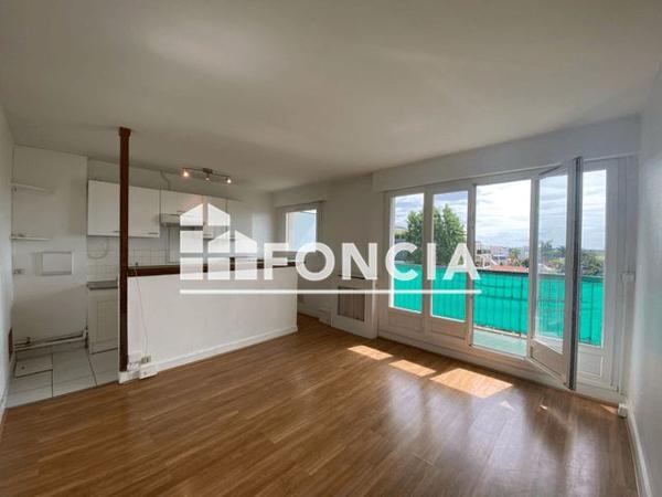 Location Studio 27.79 m² - 42-44 RUE DES GALLARDONS Le Plessis Robinson 92350