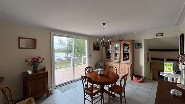 MAISON SAINT JULIEN DE CONCELLES 3 CHAMBRES ET 1 BUREAU