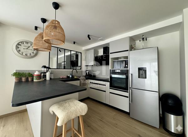 MAISON SAINT JULIEN DE CONCELLES 3 CHAMBRES ET 1 BUREAU