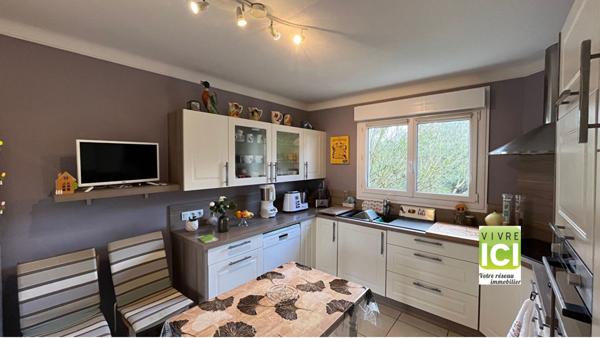 MAISON SAINT JULIEN DE CONCELLES 3 CHAMBRES ET 1 BUREAU