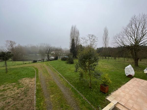 MAISON SAINT JULIEN DE CONCELLES 3 CHAMBRES ET 1 BUREAU