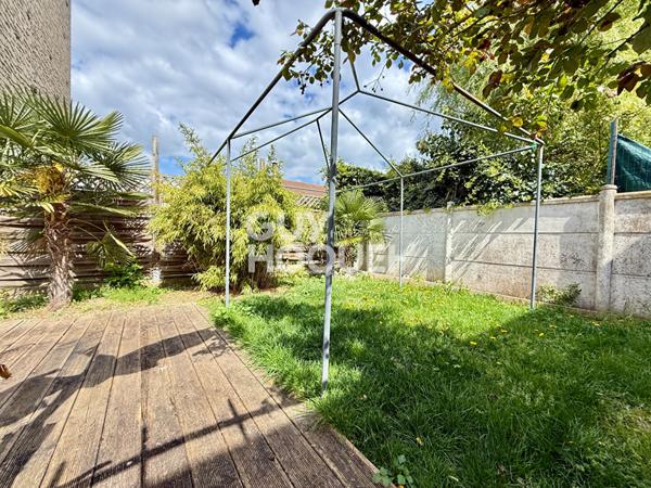 À vendre Maison Reims avec garage et jardin.
