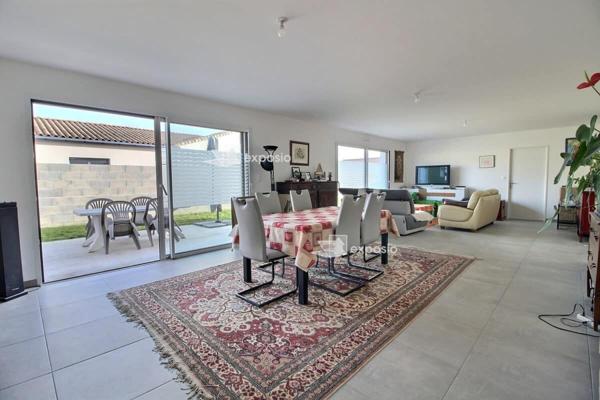 Maison Coulon 5 pièce(s) 124.93 m2, plain pied de 2024.