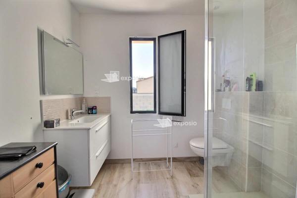 Maison Coulon 5 pièce(s) 124.93 m2, plain pied de 2024.