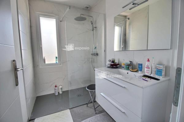 Maison Coulon 5 pièce(s) 124.93 m2, plain pied de 2024.