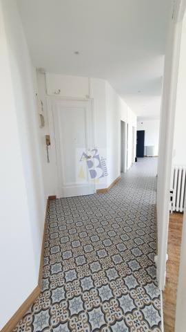 Vente appartement Angouleme (16000), 123.00m² avec 5 pièce(s) dont 3 chambre(s). Agence Allard Brimeaud