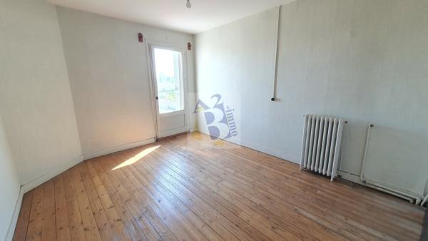 Vente appartement Angouleme (16000), 123.00m² avec 5 pièce(s) dont 3 chambre(s). Agence Allard Brimeaud