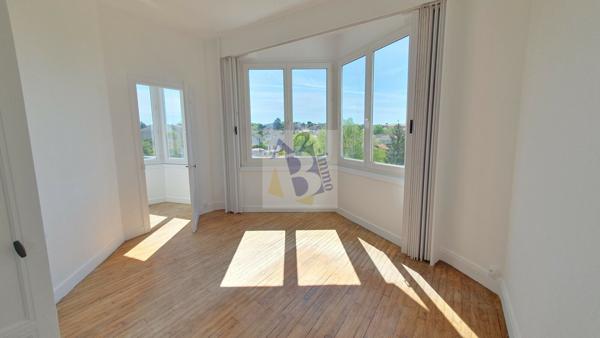 Vente appartement Angouleme (16000), 123.00m² avec 5 pièce(s) dont 3 chambre(s). Agence Allard Brimeaud