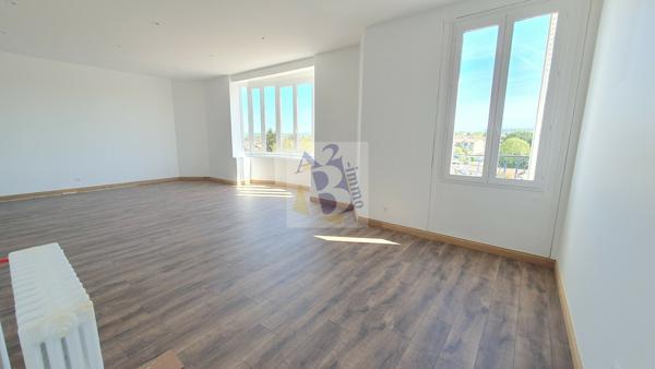 Vente appartement Angouleme (16000), 123.00m² avec 5 pièce(s) dont 3 chambre(s). Agence Allard Brimeaud