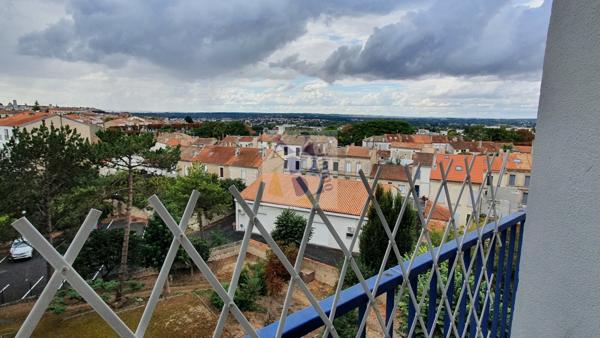 Vente appartement Angouleme (16000), 123.00m² avec 5 pièce(s) dont 3 chambre(s). Agence Allard Brimeaud