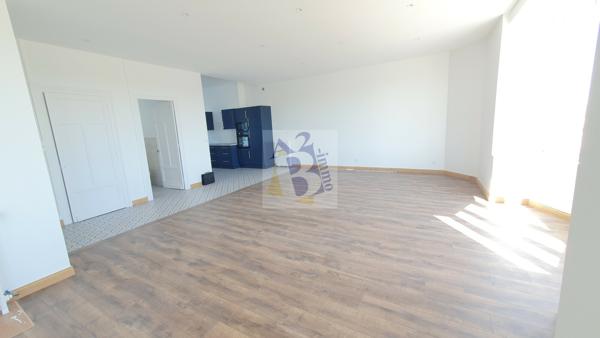 Vente appartement Angouleme (16000), 123.00m² avec 5 pièce(s) dont 3 chambre(s). Agence Allard Brimeaud