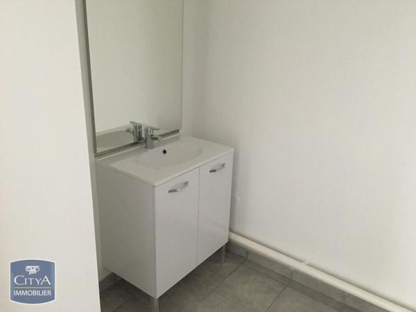 Appartement à louer 2 pièces 54.77m²