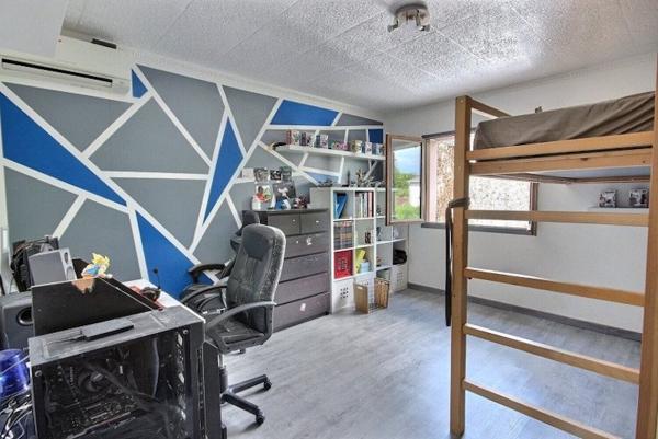 Maison La Ville Du Bois 6 pièce(s) 191.89 m2