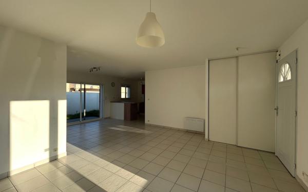 Maison à louer    4 pièces •  Étaules