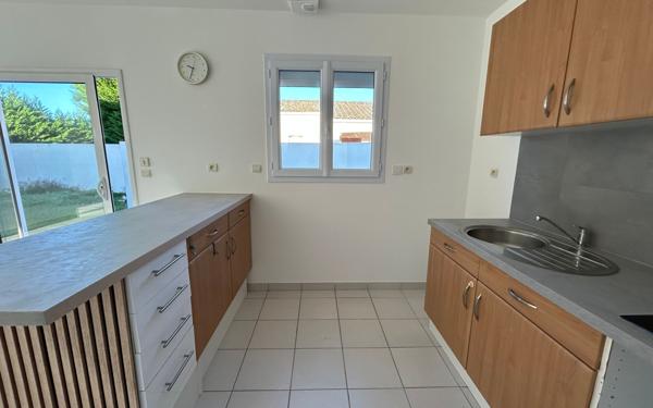 Maison à louer    4 pièces •  Étaules