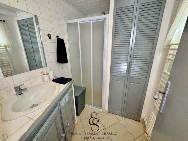 Laissez-vous séduire par la tranquillité et la vue imprenable sur les montagnes