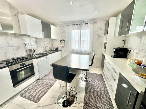 Laissez-vous séduire par la tranquillité et la vue imprenable sur les montagnes