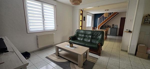 Maison familiale de 116 m²  habitable, offrant 4 chambres et un grand jardin