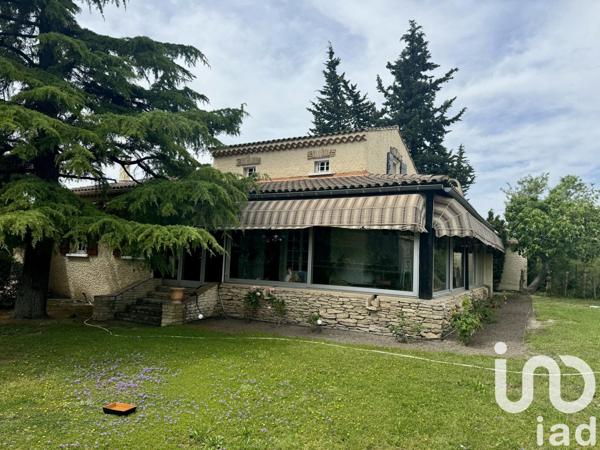 Maison traditionnelle 6 pièces de 125 m² à Vedène (84270)