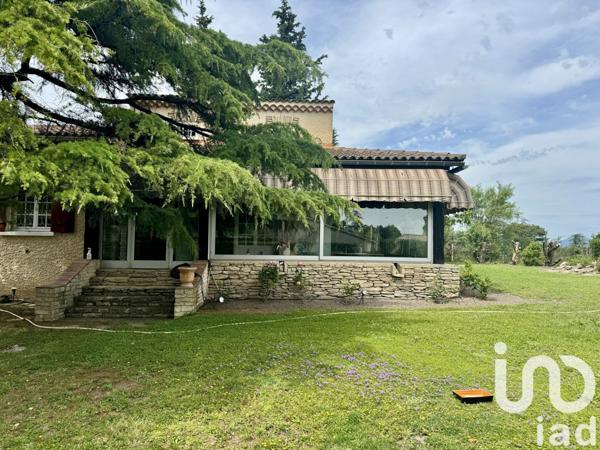 Maison traditionnelle 6 pièces de 125 m² à Vedène (84270)